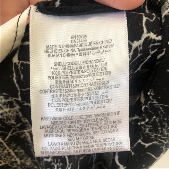 BCBG Maxaxaria Caleste Marble black and white top - Picture 5 of 5